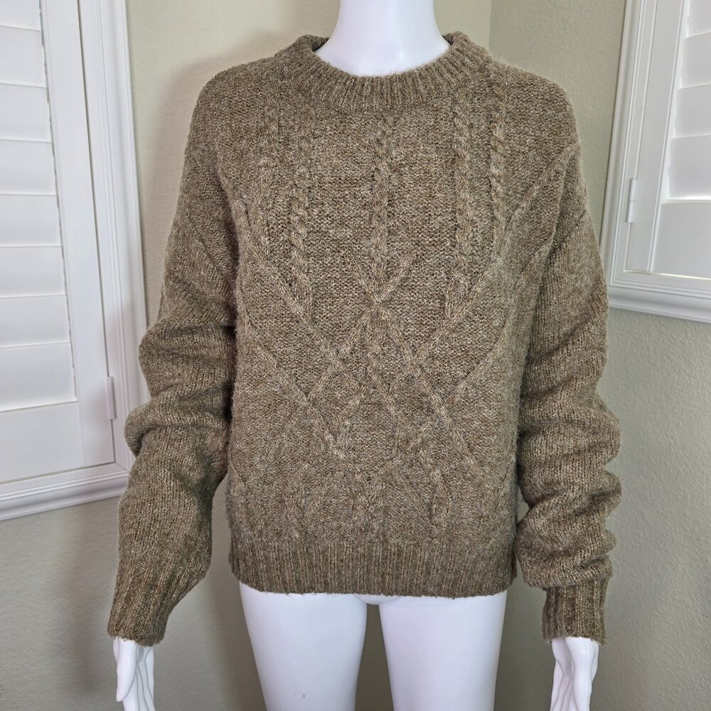 Maille Chunky Knit Crew Neck Sweater in Olive